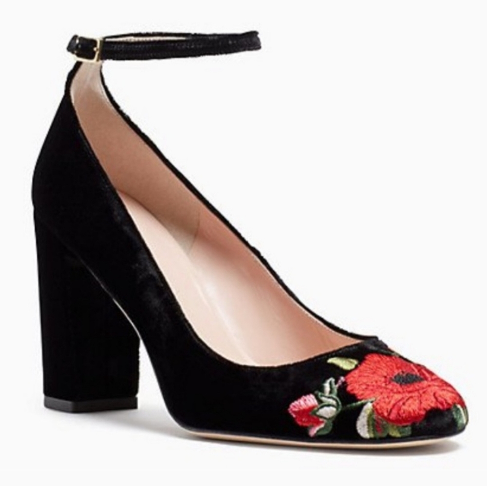 🌹 Kate Spade Black Velvet Embroidered Grove Red Floral Heels - Size 8.0 🌹